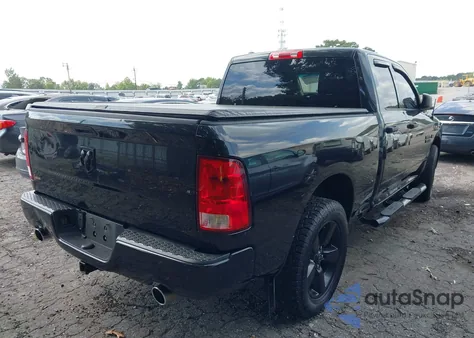 2018 Ram 1500 Express 4X2 6'4 Box из США, поврежденный, VIN 1C6RR6FT1JS315582